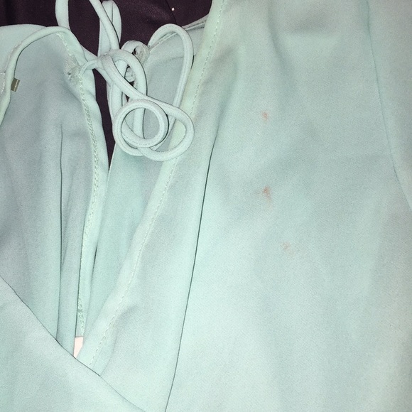 Romper 🏖 - Picture 2 of 4